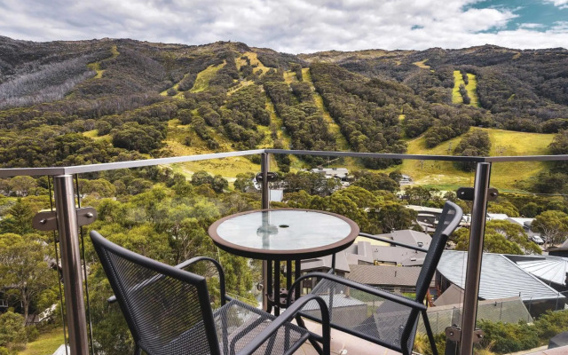 Lantern 1 Bedroom Loft with car space and Spectacular View