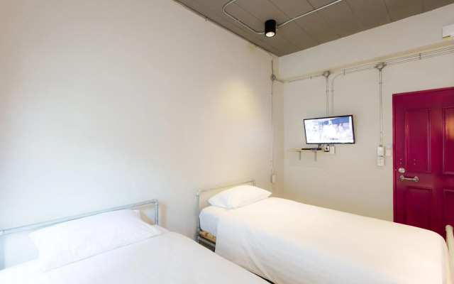 bloo Hostel