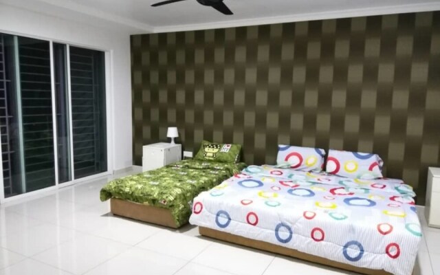 Kepong Spacious Vacation House