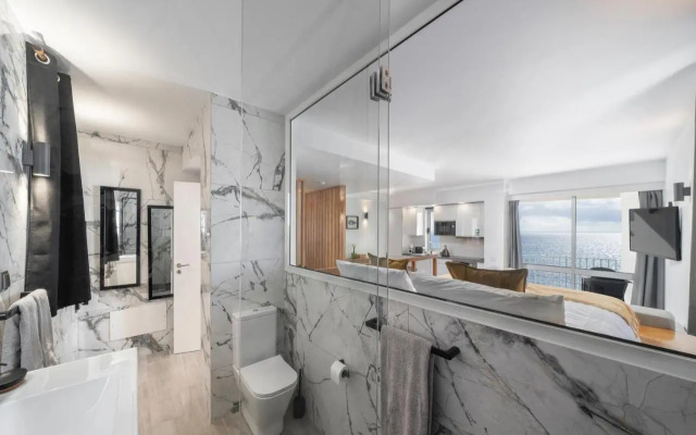Premium Quiet Apt, Funchal Seafront | Oceanbreeze