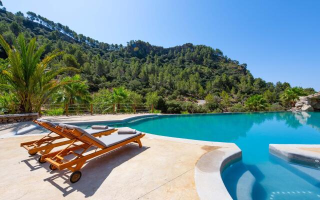 LJs Ratxo Eco Luxury Retreat