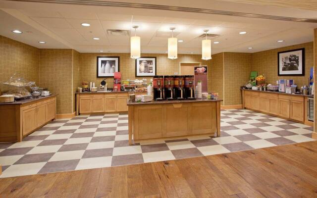 Hampton Inn & Suites Denver/South-RidgeGate