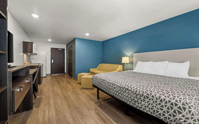 Woodspring Suites Loves Park Rockford