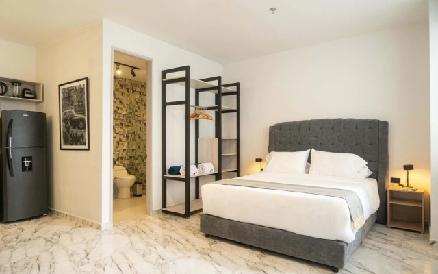 w Lovely 1BR w AC Near Ciudad Amurallada