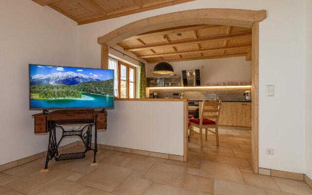 Neuerbaute Ferienhaushälfte 4erspitzblick