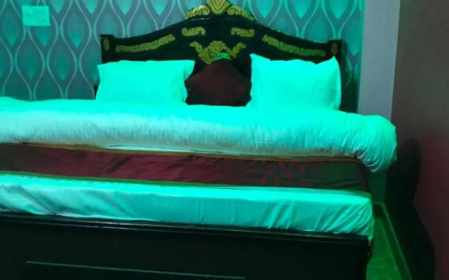 Spot On 701540 Dream In Hotel