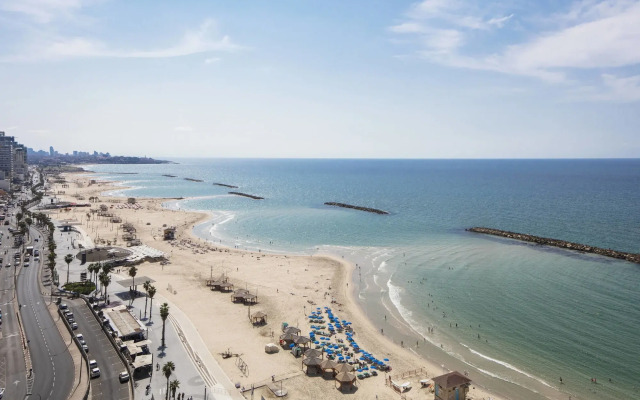 Renaissance Tel Aviv