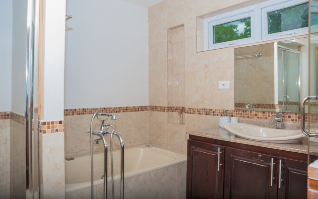 Seaview Villa