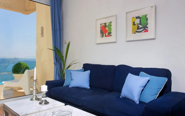 Seaside Luxury Beach Apartment