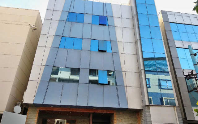 OYO 7897 Status Suites