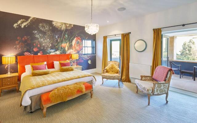 Host Stay The Lakehouse