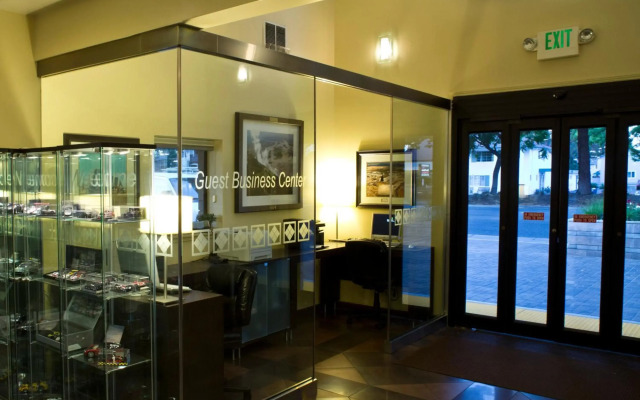 Hotel Strata