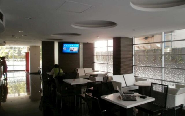 Studio One Hotel