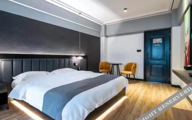 Yelia Y Hotel Haikou Pearl Plaza