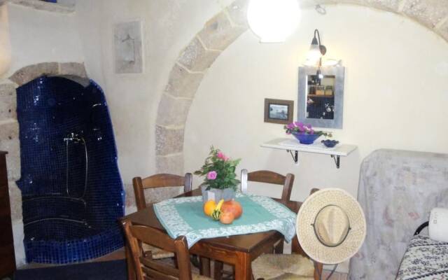 Old Stone House
