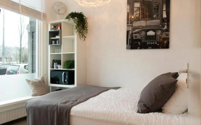 Lovely small apartment in 'De Pijp'