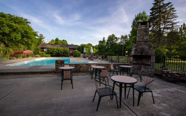 Saint Huberts Lodge