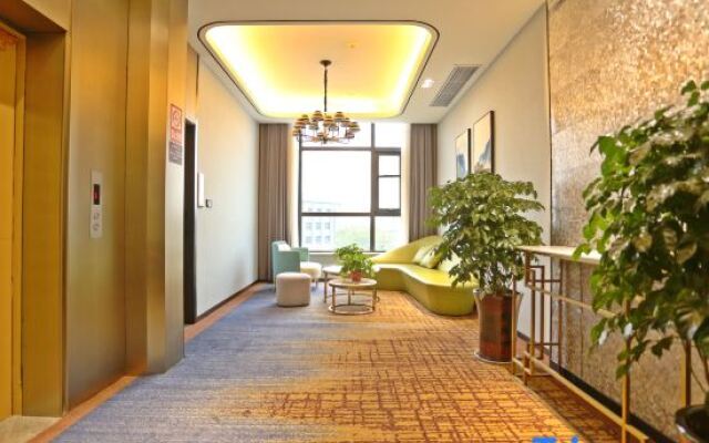 Moshang Yaju Lihua Hotel (Linzhou Bus Station Longhu Water System Park Branch)