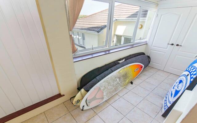 Clifton Court Apt 23 With Seaviews Heated Pool