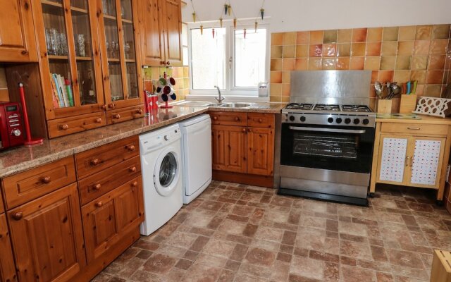 Lakelands, Burry Port