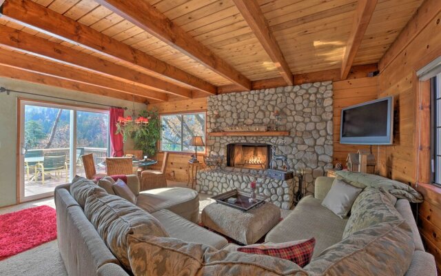 Mountainside Cabin w/ Deck - 16 Miles to Skiing!