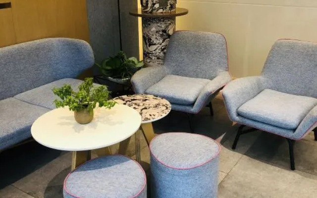 Homeinn Hotel (Zibo Zichuan Jixiang Road District Government)