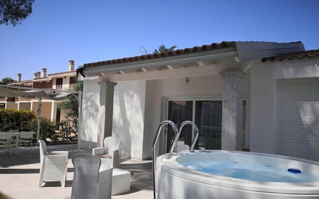 Ikebana Villas Porto Pino Beach