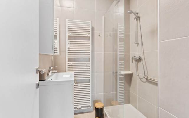 Apartment Near Train Station