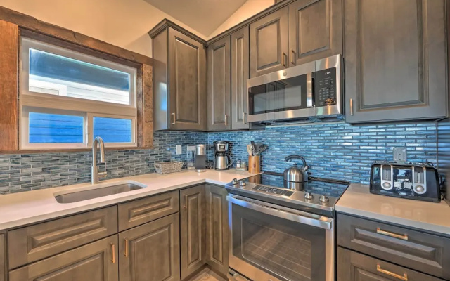 Sanderling Sea Cottages, Unit 7 w/ Beach Access!
