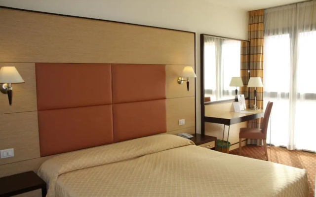 Inn Hotel