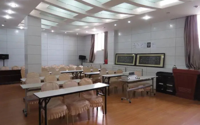 GreenTree Inn Xining Railway Station