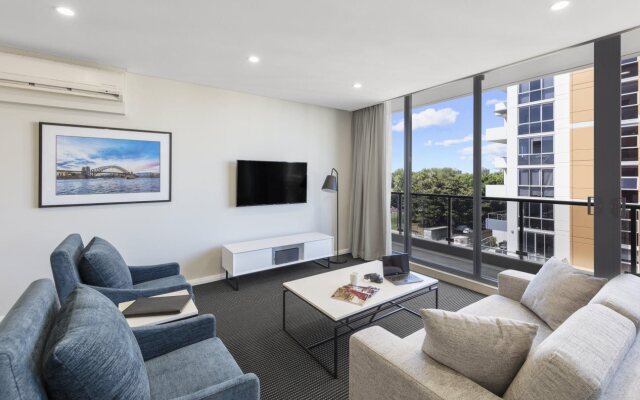 Meriton Suites Waterloo