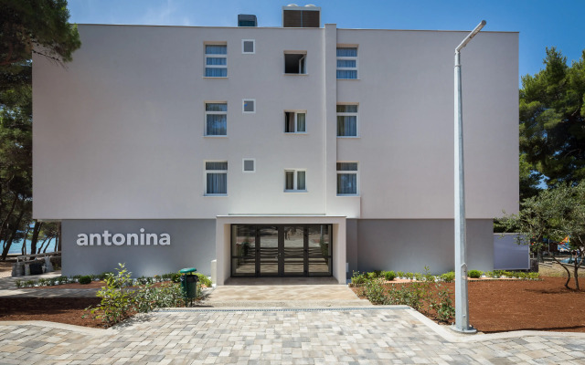 Hotel Villa Arausana & Antonina