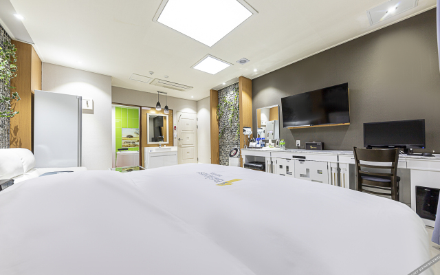 Hanam 1st Business Hotel