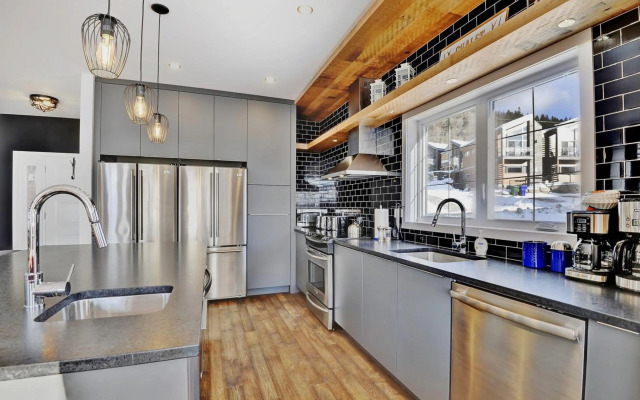 Chalet 29 Chemin Blanc by Les Chalets Alpins