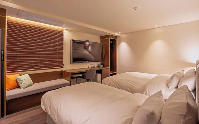 Yaja Hotel Peace Square branch