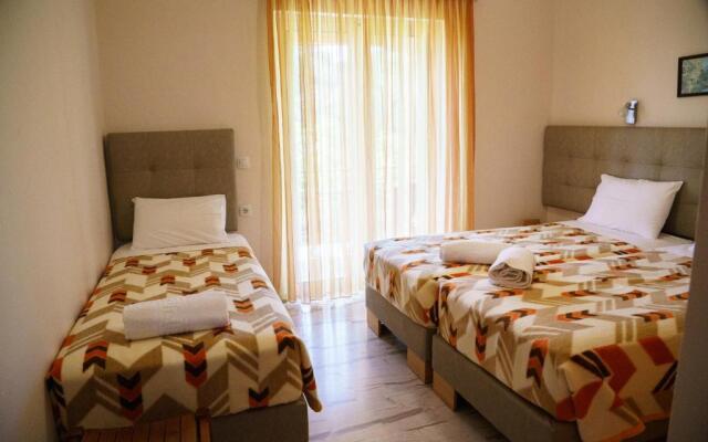 Zotos Rooms