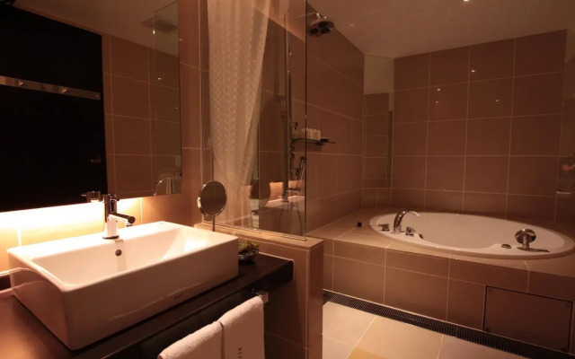 Kizashi The Suite