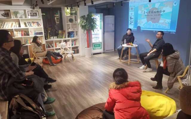 Yootel Hostel