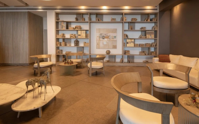 Beachfront Paradise With Outstanding Sunset Views