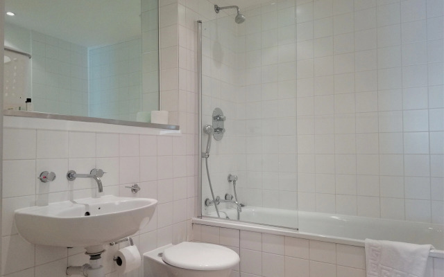 Still Life Old Street Executive