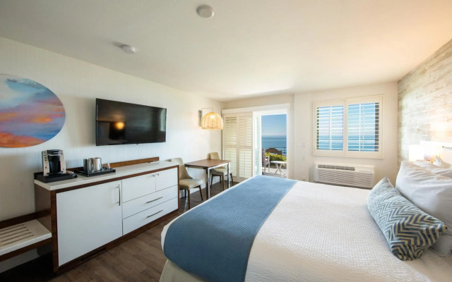 SeaCrest OceanFront Hotel