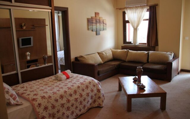 Royal Sapanca Hotel