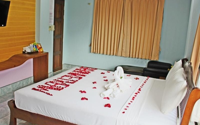 Baan Ketkeaw Guest House 2