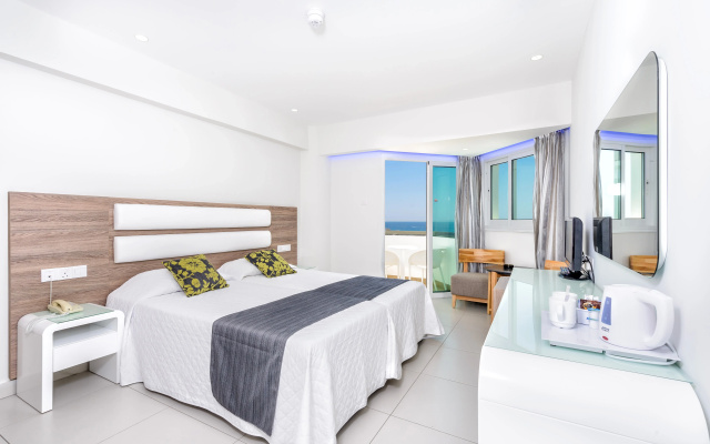 Tasia Maris Sands - Adults Only