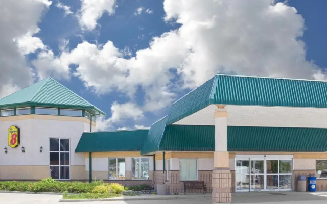 Super 8 Portage La Prairie MB