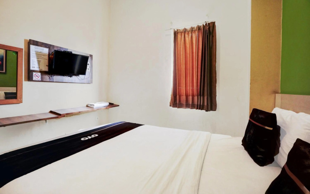 Hotel O Surabaya near Surabaya Town Square formerly Kupang Gunung Residence – Guest Rooms – Surabaya