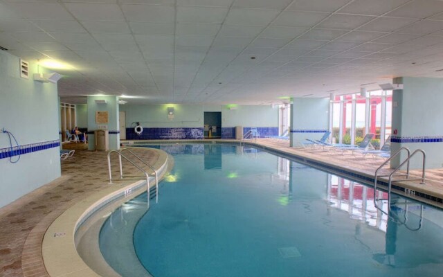 Majestic Beach Towers by iTrip