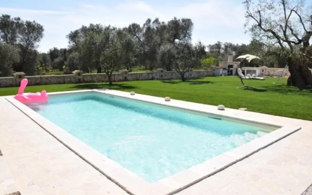 Fantastic Trulli Olea With Pool Garden