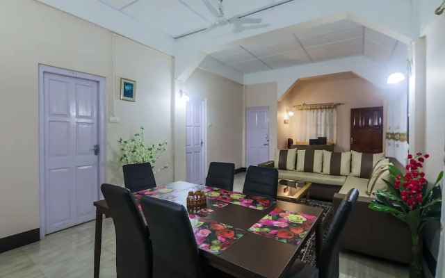 Oyo 22570 Amenity Guest House